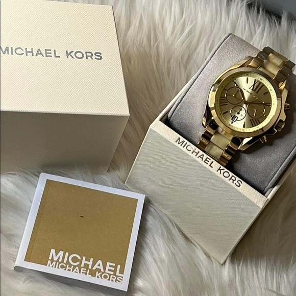 Michael Kors Women’s Bradshaw Gold-Tone Watch - Picture 4 of 11